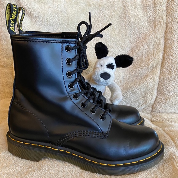 Dr. Martens Shoes - Dr Martens 1460W Smooth Black Leather boots 🖤